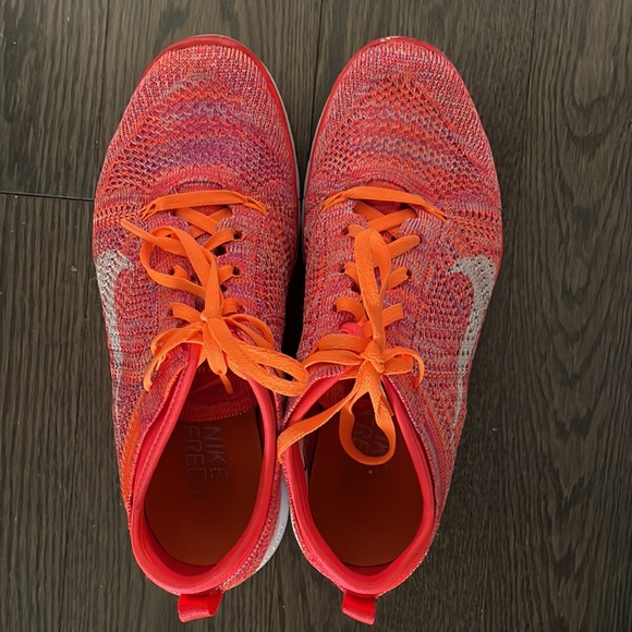Nike Free 5.0 TR Flyknit in orange - Picture 2 of 5